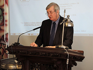 Stanislav Čižmárik, prezident Slovenského živnostenského zväzu, Bratislava, na tému podnikateľské prostredie, problémy v podnikateľských sférach
